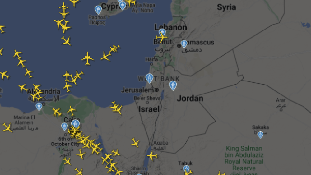 Quatro países fecham espaço aéreo em meio a ataque do Irã a Israel