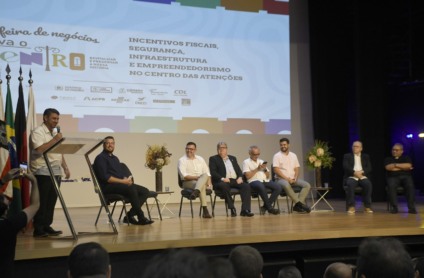 Feira de Negócios Viva o Centro: governador, prefeito e presidente da CMJP abrem evento