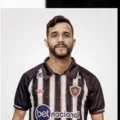 Botafogo-PB anuncia a contratação de Henrique Dourado, ex-atacante do Flamengo