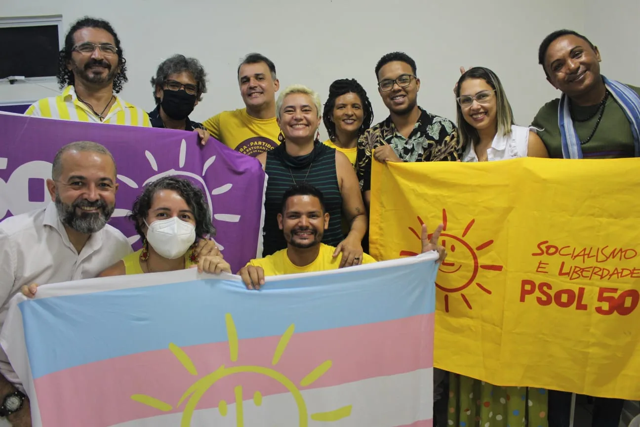 Plenária do PSOL deixa decisão de apoio ao PT para convenção