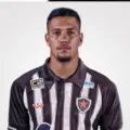 Botafogo-PB anuncia atacante Vinícius Leite e confirma "balão" no Náutico
