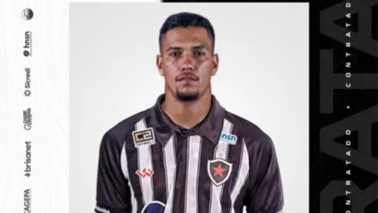 Botafogo-PB anuncia atacante Vinícius Leite e confirma "balão" no Náutico