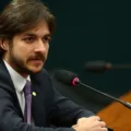 Pedro Cunha Lima presta solidariedade a prima e outras vítimas do tio-avô e pede que justiça seja feita