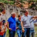 Cícero Lucena visita local onde empreendimento será construído com incentivos do programa Viva o Centro