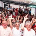 Militância lota plenária com Luciano Cartaxo em bairro de João Pessoa