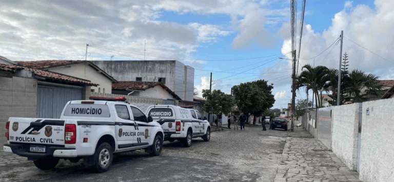 Em João Pessoa, mulher é presa após decapitar o filho de seis anos e atacar policiais militares