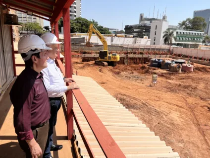 Construção de sede própria do Cofeci segue cronograma vistoriado por diretores