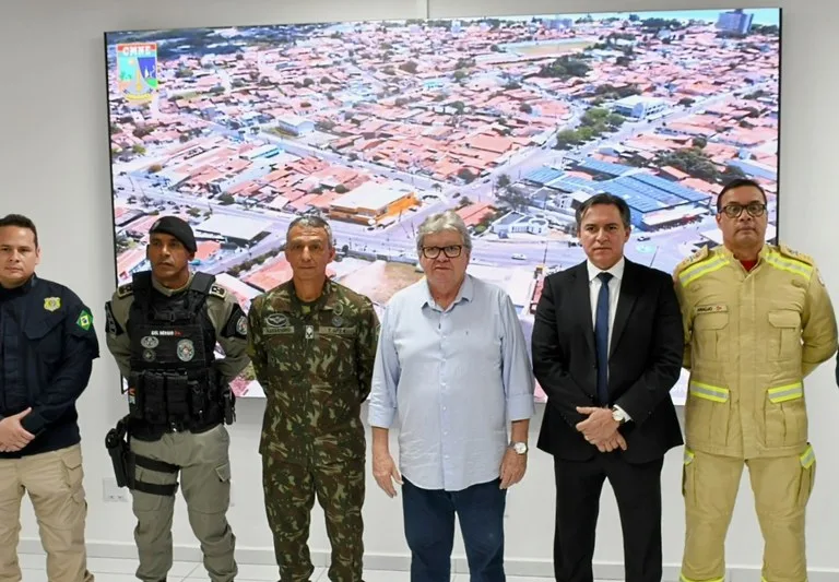 João Azevêdo acompanha trabalho das Forças de Segurança na Operação Voto Seguro 2024 e destaca uso da tecnologia dos CICCs