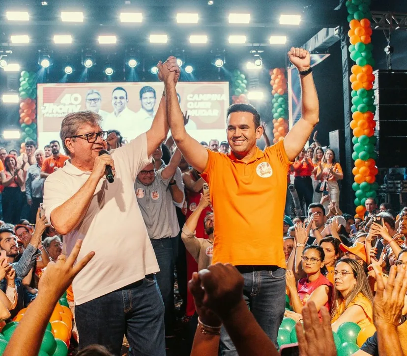 João Azevêdo parabeniza Dr. Jhony pela votação em CG: “Você foi um grande guerreiro e seguirá junto conosco”