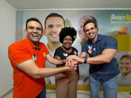 Dr Jhony recebe adesão de Jô Oliveira, vereadora reeleita com maior votação em Campina Grande