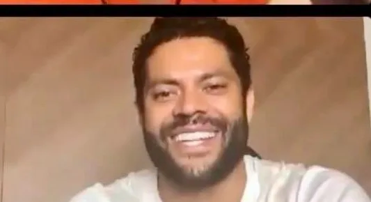 Em live, jogador Hulk reforça apoio a Dr Jhony e diz estar ansioso por mudança em Campina - VEJA O VÍDEO