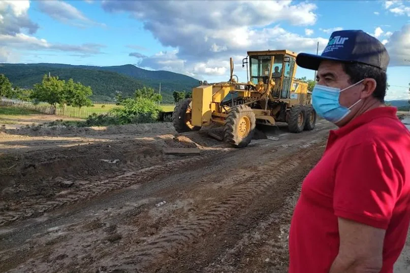 BOMBA EM ITATUBA: Ministério Público abre investigação para apurar gastos de quase R$500 mil reais em motoniveladora na gestão do Prefeito Josmar Lacerda