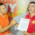 Nelson Júnior anuncia apoio a Jhony Bezerra em Campina Grande