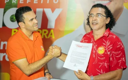 Nelson Júnior anuncia apoio a Jhony Bezerra em Campina Grande