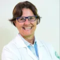 Foto: 
Dra. Ana Escobar - médica pediatra confirmada como palestrante do Saúde Summit 2024