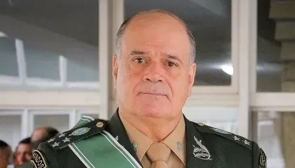 Comandante do Exército foi determinante para golpe não acontecer, diz relatório da PF