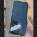 Celular no bolso salva homem de ser atingido por tiro durante briga