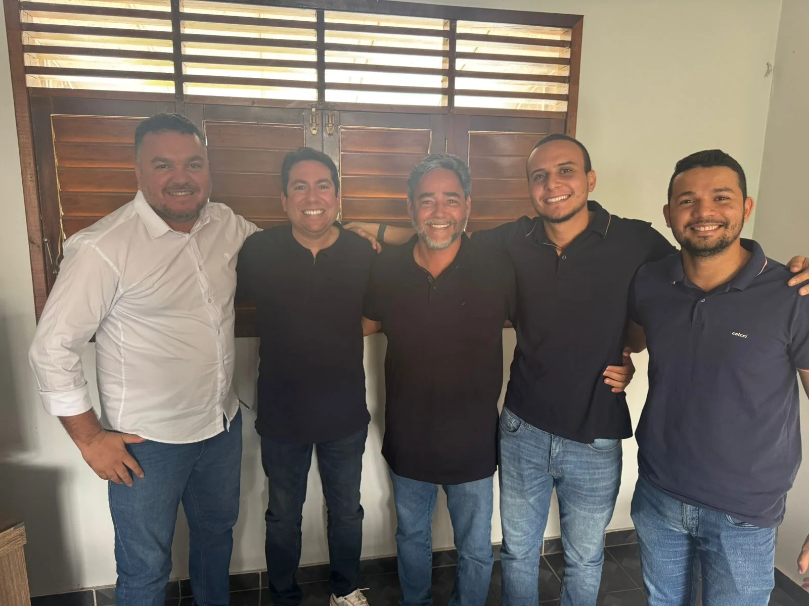 Felipe Leitão consegue unir grupos em torno da candidatura de Adriano Martins em Bayeux