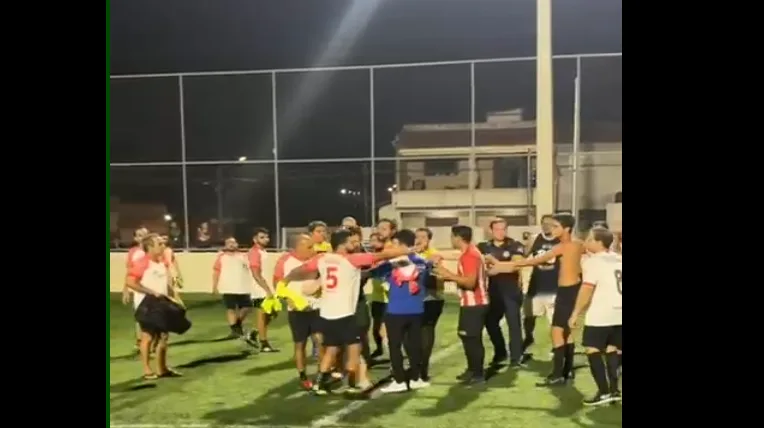 CONFUSÃO NA COPA IMPRENSA: Briga entre jornalistas marca jogo entre EPC e Tambaú - VEJA O VÍDEO