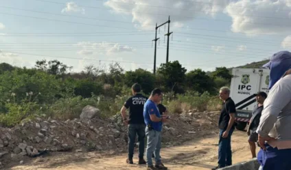 TRISTEZA: Corpo de recém-nascido é encontrado em terreno baldio na cidade de Campina Grande