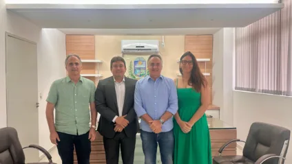 Luciano Cartaxo se reúne com prefeito de Sousa, Helder Carvalho, e reforça compromisso com o povo sousense