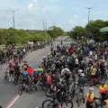 Ciclistas fazem protesto na PB-008 pedindo justiça por colega atropelado