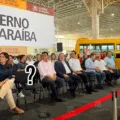 Adriano não comparece a entrega de ônibus feita pelo governador e aliados revelam insatisfação com lançamento de Lucas para 2026