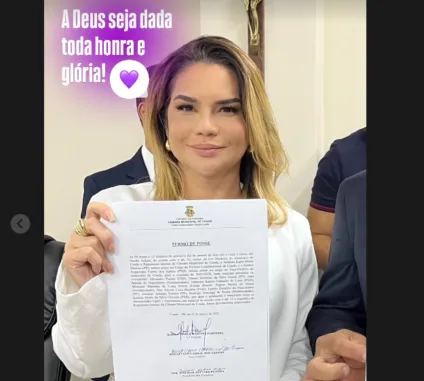 Prefeita de Conde, Karla Pimentel toma posse