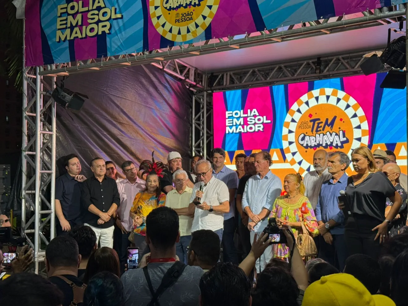 Prefeito Cícero Lucena lança programação oficial do Folia de Rua 2025