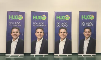 Hugo Motta espalha cartazes de campanha para eleição ao comando da Câmara - Por Nonato Guedes