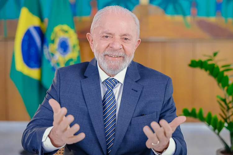 Lula envia ao Congresso PL que amplia para R$ 5 mil a faixa de isenção do Imposto de Renda