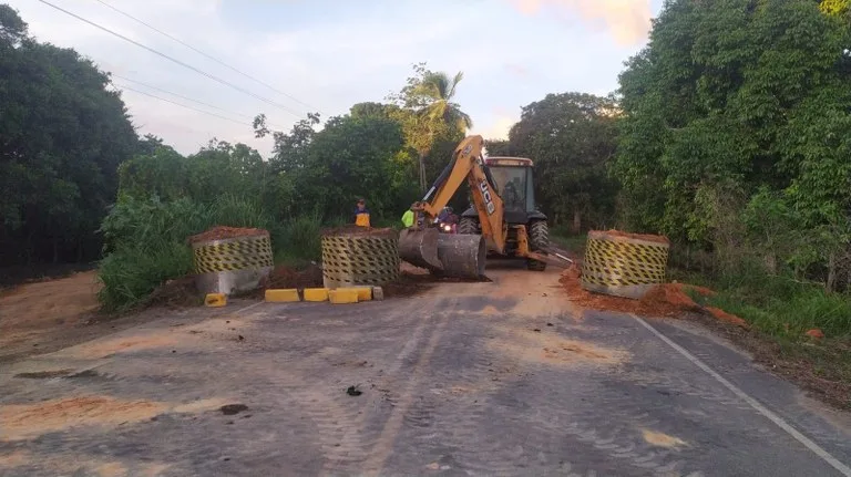 Ponte entre Alhandra e Caaporã é totalmente interditada e tráfego é feito por rotas alternativas