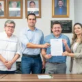 Lucas Ribeiro oficializa apoio do Governo do Estado ao comércio e inspeciona reforma da 1ª Ciretran em Campina Grande