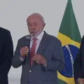 Hugo Motta e Alcolumbre são recebidos por Lula e presidente destaca a importância da harmonia entre os poderes; assista