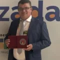 Prefeito de São João do Rio de Peixe recebe Selo Nacional de Compromisso com a Alfabetização do MEC