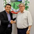 João Azevêdo e prefeito Jackson Alvino firmam parceria político-administrativa e discutem ações para Santa Rita