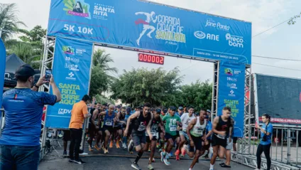 Prefeito Jackson Alvino encerra o Melhor Verão 2025 com chave de ouro na grande corrida de rua de Santa Rita