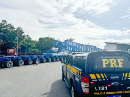 Transporte de transformador gigante altera trânsito na BR-101 neste fim de semana