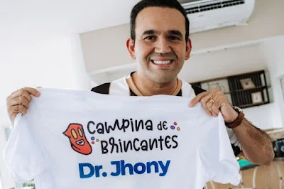 Jhony participa do Carnaval da Resistência, em Campina Grande: "orgulho de ter patrocinado"