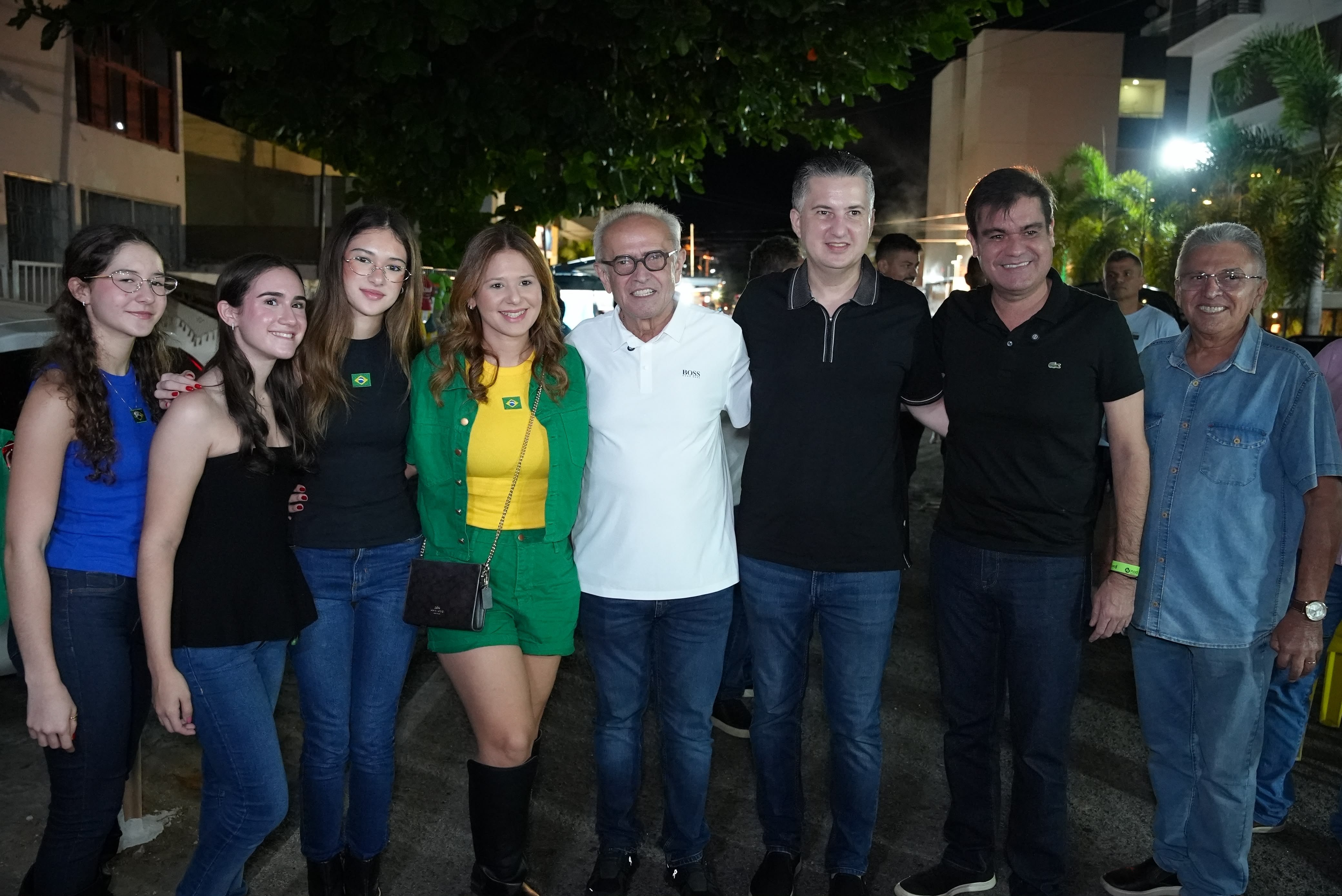 Cícero Lucena participa da abertura do São João de Patos, reforça chapa do MDB e defende institucionalização do apoio do Estado aos festejos juninos