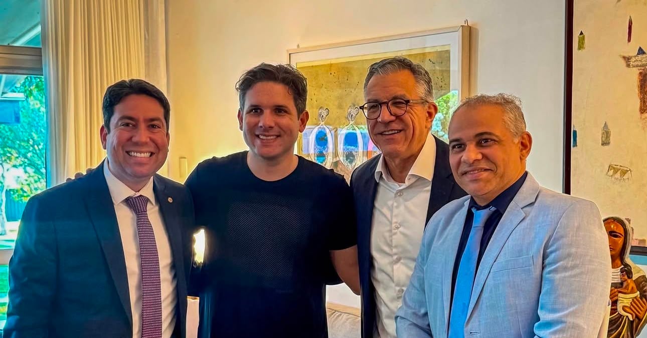 EM BRASÍLIA: Prefeito Evilásio Cavalcanti garante recursos para a saúde e busca soluções para finanças de  Cabedelo